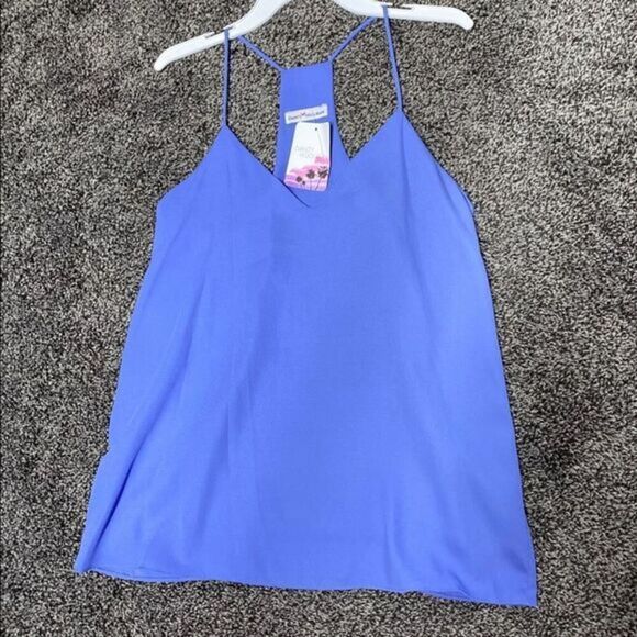 Tops - NWT Women's tank top